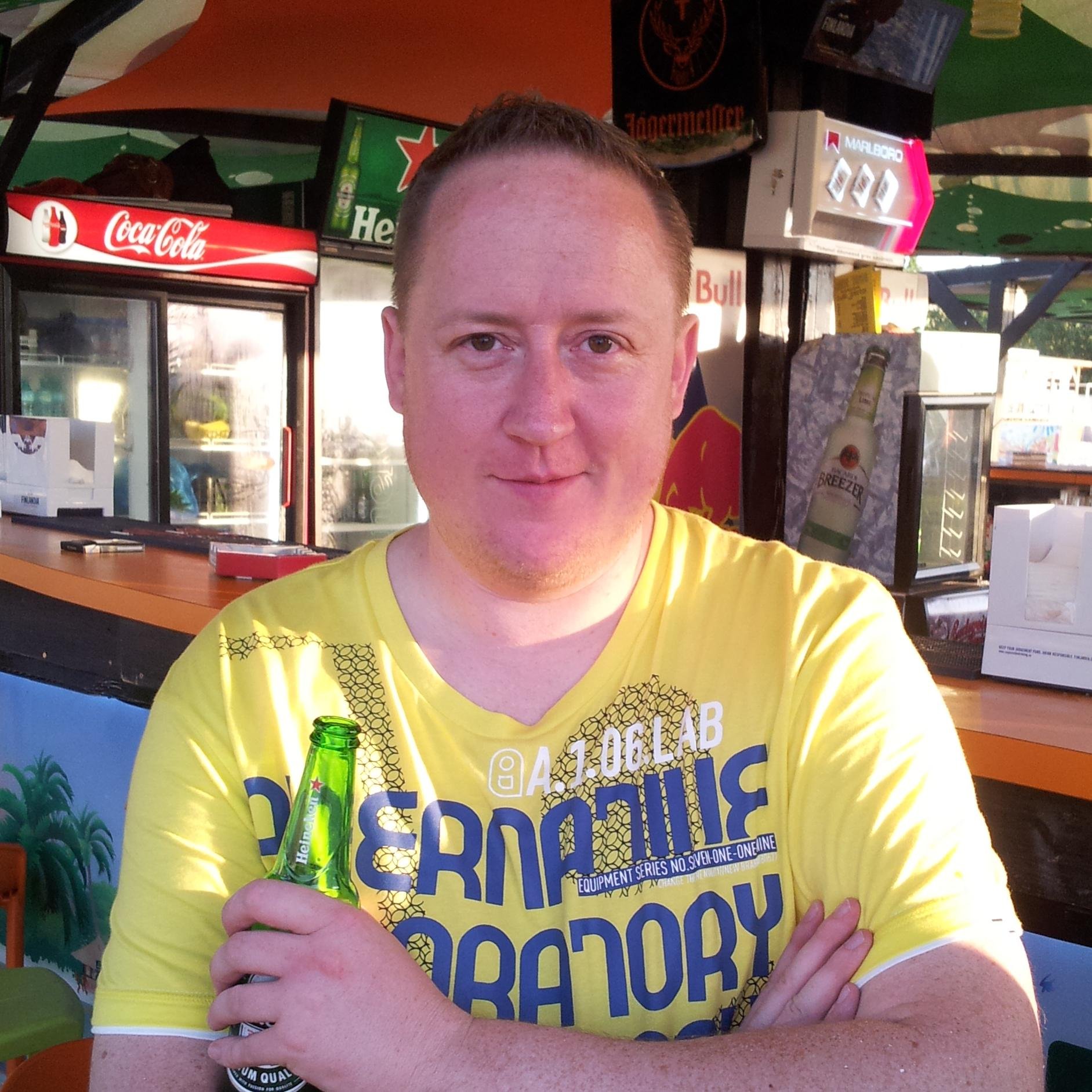 quasarquantum's profile picture. 