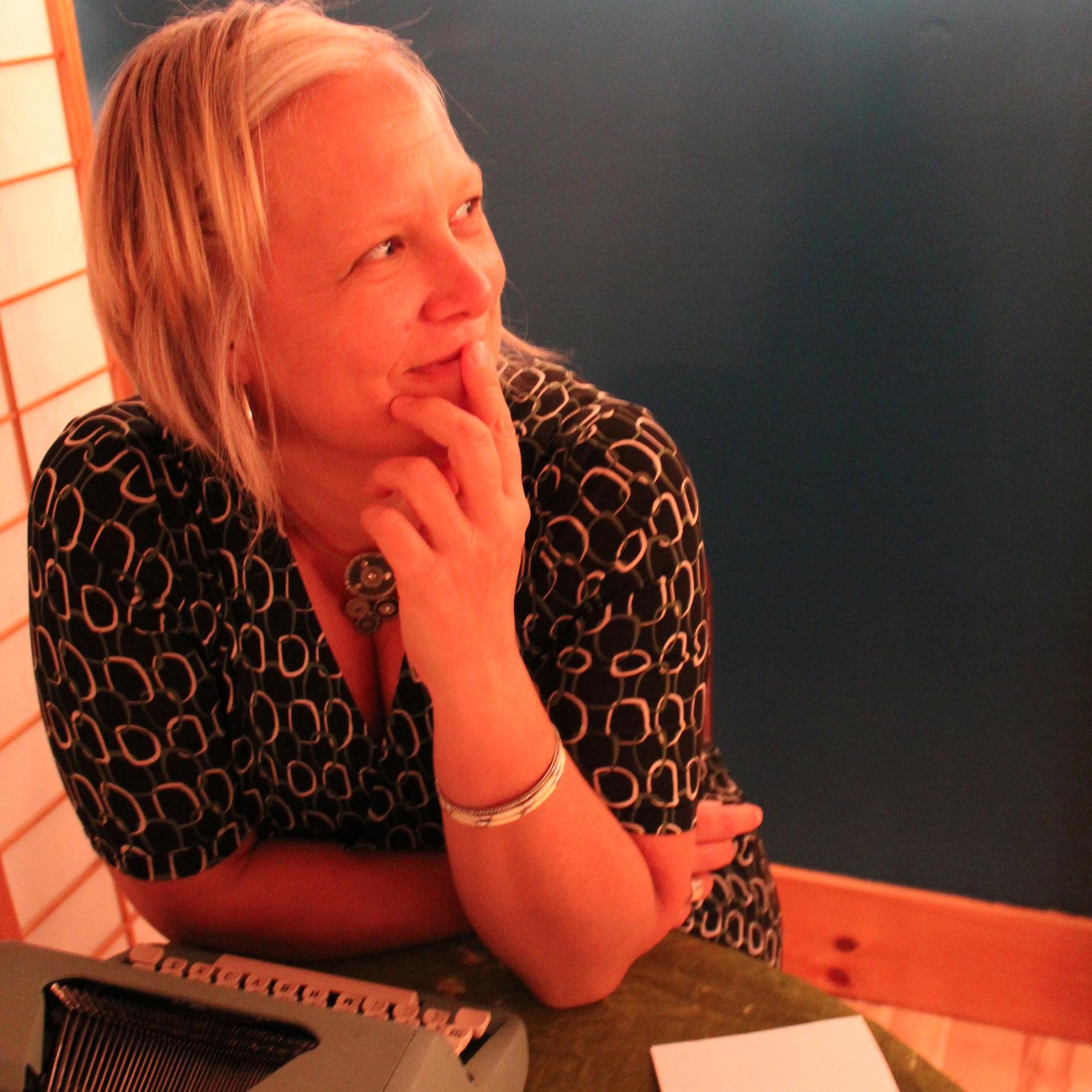 THREAD is the work of poet and maker, Katherine Ferrier. A spontaneous typewriter poetry service, THREAD is also a poetic approach to quilt making.