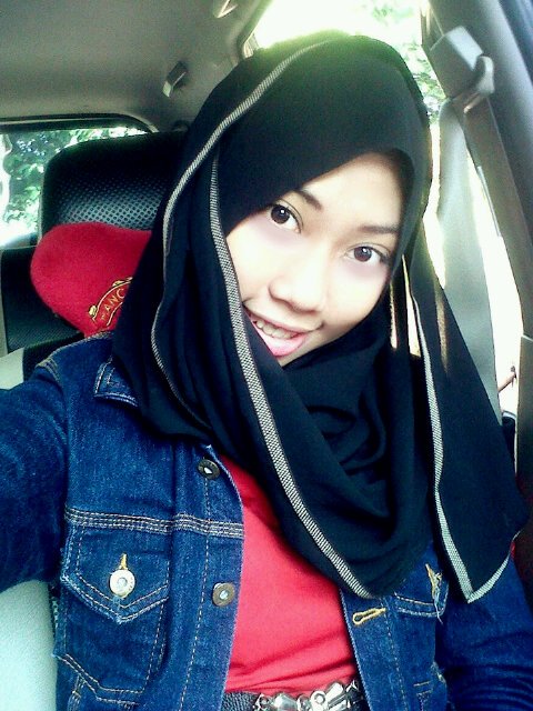 ainie0's profile picture. 09Dec95 ~ STIE Tribuana ~ Management Economic~ simple ladies~ 27FEE448☺☺