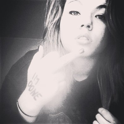 I sing I skateboard Im 15 years young Follow me on inatagram @undetrimental_brie