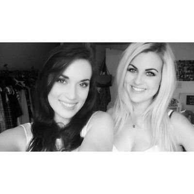 Sometimes i'm funny, sometimes i'm borderline rude. Oh, and i make YouTube videos. {Fake; Not @RoseEllenDix}