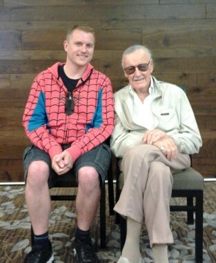 My 6 loves: Spider-man, superhero movies, The Vikings, old video games, TWD, hockey especially my beloved Winnipeg Jets Yes I was lucky enough to meet Stan Lee
