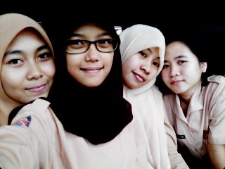 Sdebii's profile picture. 