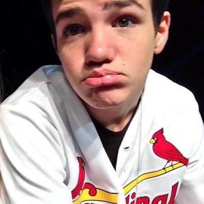 please follow @wuddupaaron in return and ill follow you back on there