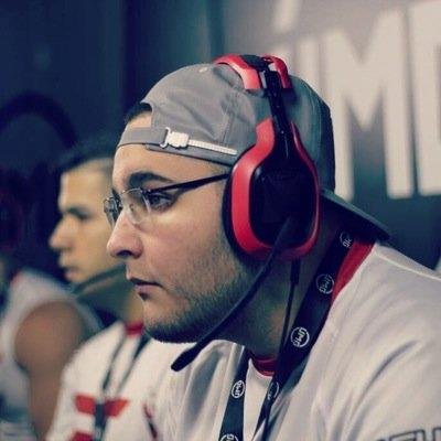 Black Ops 2 World Champion. MLG 2x Champion, UMG 2x Champion. I'm the best there is plain and simple. I wake up in the morning and I piss excellence. @FaZeClan