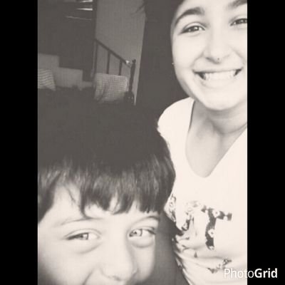 Tüm dünyanın yalnızlığını içinde barındıran bir kadın vardı ve ciğerlerini söker gibi ondan giden bir adam.