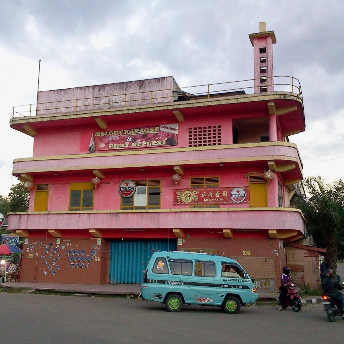 Gerakan pelestarian situs sejarah Kota Kendari | Kota Lama adalah salah 1 situs sejarah yg pemerintah ingin runtuhkan maka mari kita #savekotalamakendari