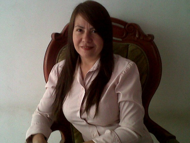 Floribeldaroa's profile picture. Abogado, estudiante, trabajadora, madre  de george, lo mejor del mundo, bella e inteligente, me gusta leer, cine, viajar, amo a Dios y a la virgen..