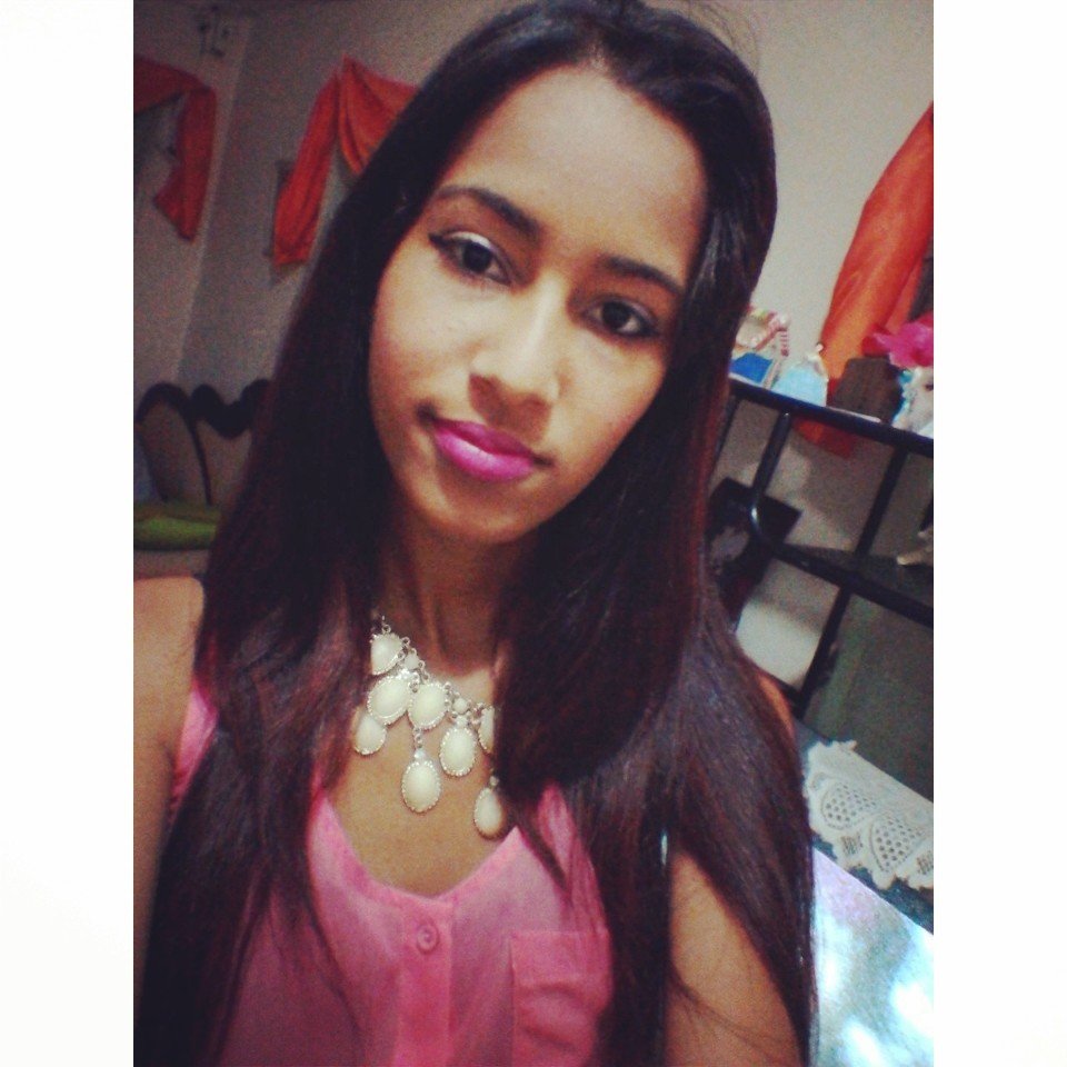Hι Stαlkєr♡
 Unas cuantas palabras no me definirían. Dios; mi guia