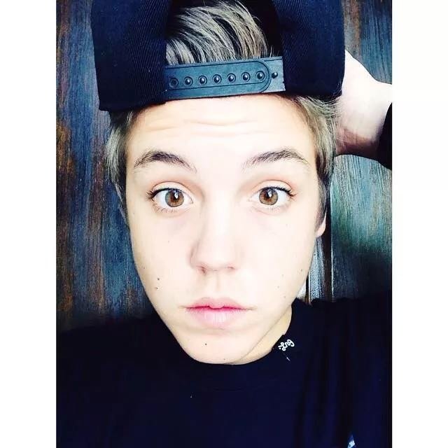 Matt and Nash are my everythang   Iz u gotta bae or nahh?  So do me a favor and hit tht nae nae:)  (im a TRUE lovatic too;))
