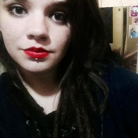 http://t.co/2Ht0LbJZ5c  
Fria, amarga e indiferente, com o tempo fui me tornando assim.