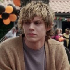 PsychopathVamp's profile picture. You think I'm just a lonely boy think again, I'm the worst person you will ever meet. {{||Rp||Unclaimed||Vampire||Semi Literate||}}