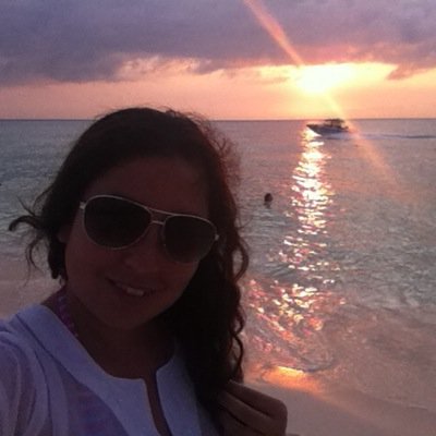 profesora de educacion fisica apasionada por su profesión. me encanta disfrutar de los placeres de la vida intentando siempre ser feliz..!!!