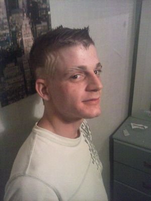 raveondaveon's profile picture. they call mi ravie davie wicked mc lyk a lyrical g 2 the c haha welcome all the ladies coz this man do's love em why wudn't he there just awesomeee