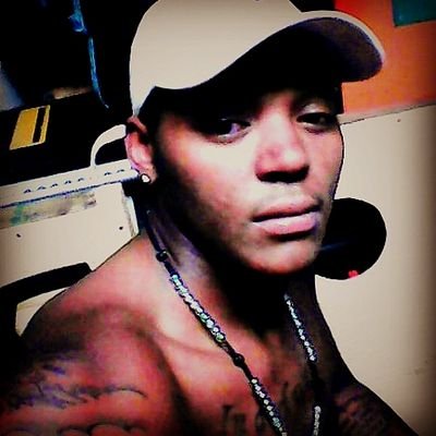 thatGOONboy's profile picture. wanna know wat im thinkin if u aint my squad I look at u like im above u