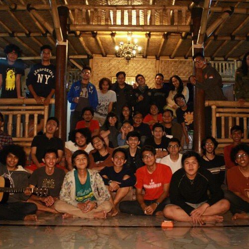 Adminnya Anak Kampung Sini. Ngetweet kalo mood. Tapi tetep selalu #sadar2011