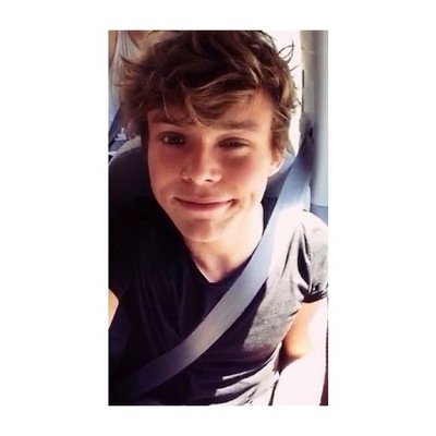 free follow from @trumanmgcs / @emlucas20 so you should follow me on either one or both if ya want :-)