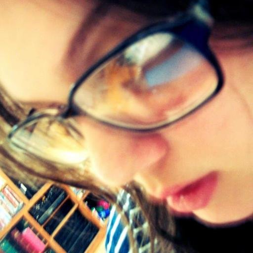 ello my name is Jillie:
gamer girl/romantic/hippie/writer/
 night owl/wild flower /geek/coffee junkie/tea freak/smoker