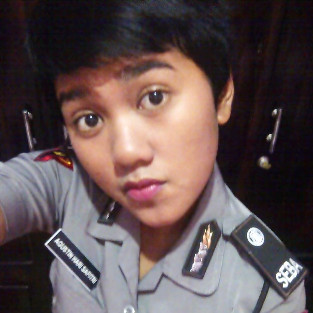 ☺27-08-94☺ ♥GOD♥FAMS♥FRIENDS ✽for me, best thing in my life is have many friends who know me in the virtual & real world✽ ♬want to know me??just FOLLOW \(ˆ▽ˆ)/♬