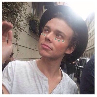 follow @RADICALMUKE and tweet me hi !!! :D