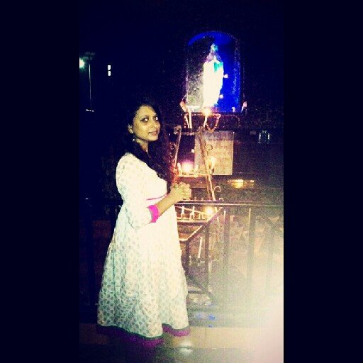 sbsk418's profile picture. Be crazy. Be weird. Don't be afraid of what anybody thinks ;)