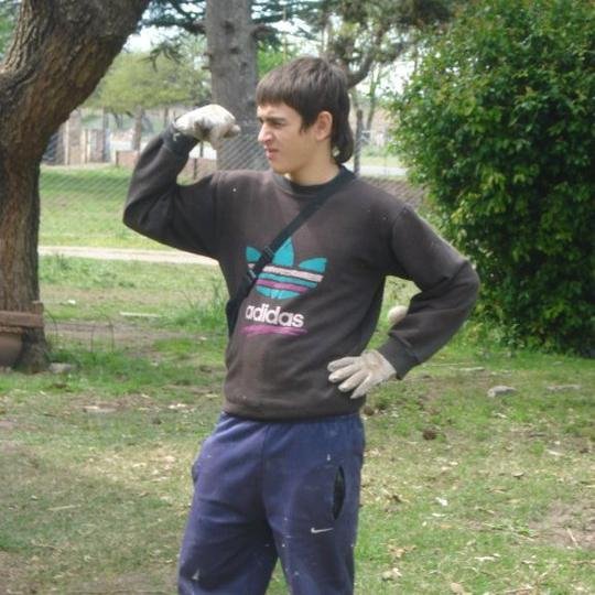 Mis viejitos, mis hermanos, mi novia hermosa, mis amigos, Boca Juniors, la comida y la bebida.