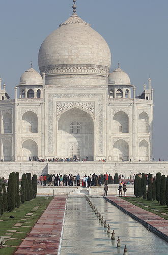 Golden Triangle India Tour - the wondrous travel itineray comprises trip to three famous cities Delhi, Agra and Jaipur is sure to leave you speechless.