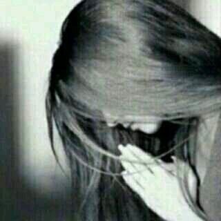 ‏‏‏إحترمني جدآ وعاملني ك ملكة ليس على رأسي ريشة لكن على رأسي أنت.. بكالوريوس صحافة وإعلام.. الخاص مهمل ksaً