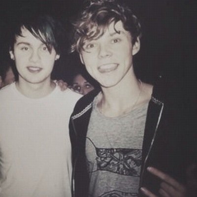 I just gave you a free follow so please go RT this