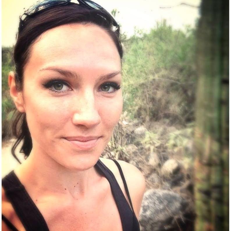 Using #Healthy #food to be #happy, #fit and #strong. #Natural #weight loss, #exercise and #wellness motivator for #energy and #inspiration to smile more.