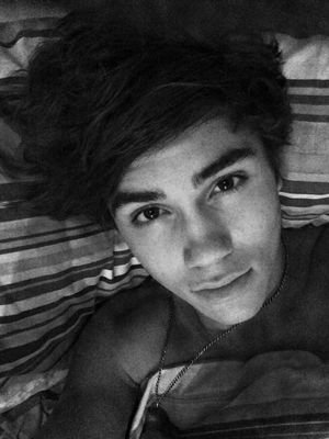I love unionj loads their my life I met them it was amazing love how cuddly  George  is love monkeys