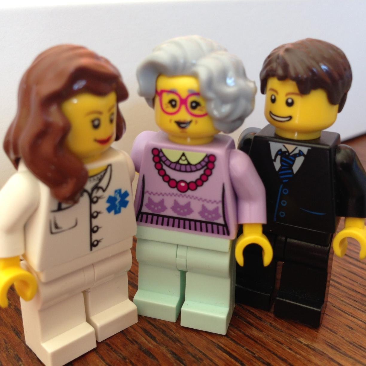 legopalliateurs's profile picture. To amuse, inform and palliatively go.