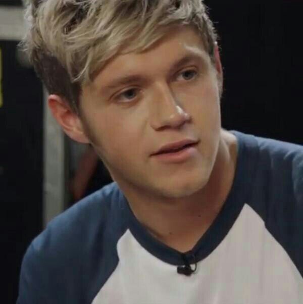 savedaccount_1x's profile picture. free follow frm @TheVamps1Dee :)