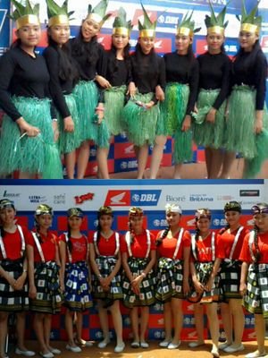 SHS 2 PASURUAN
traditional and modern dance