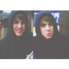 SingWithBibble's profile picture. @lipstainbieber