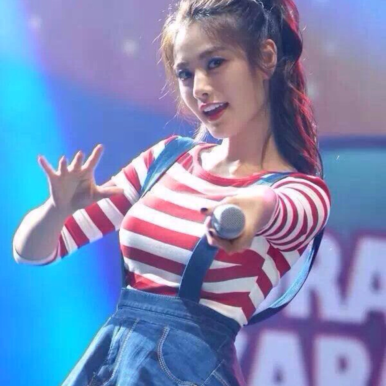 임진아's pard. ㅡ 92L. ㅡ #AKINGDOM