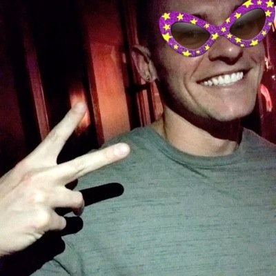 sryan9877's profile picture. 