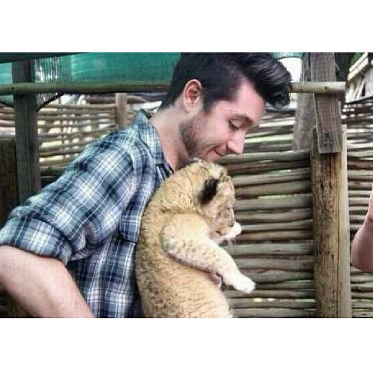 Please follow back:)|stormer| second account for @boothelisha