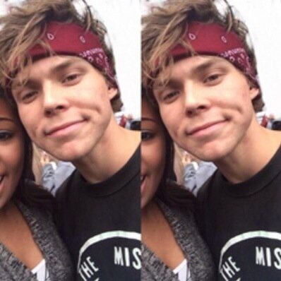 this is a free follow, please follow @oohashtonirwin :*