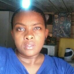 angienalza's profile picture. 