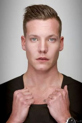 KgLegar23's profile picture. 