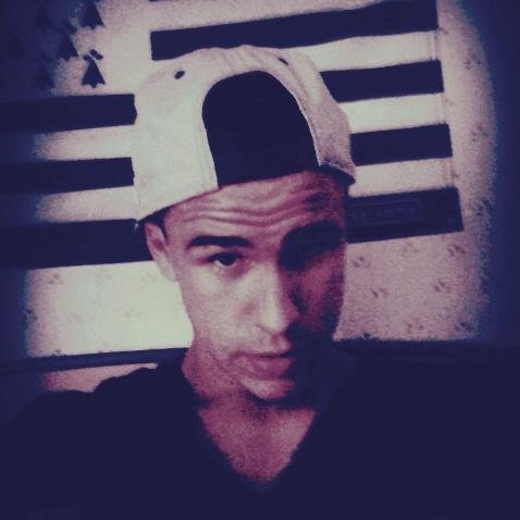 Breton et fiers de l'être :3  Follow me et je follow back ;) BZH en force! :D #Teamfolowback