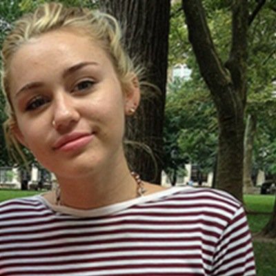 Pancakesforcam's profile picture. ♛