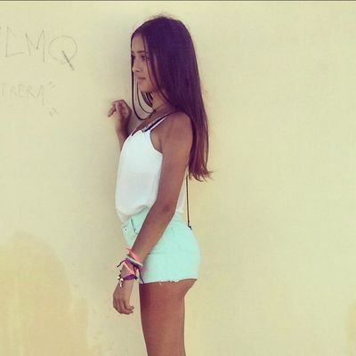 13.Amigas de mis amigas . Me gusta que lo mio sea solo mio y punto