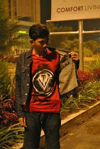 Banjarmasin 27 desember 1997 |lelaki tampan itu adalah lelaki yg jago main bola ♥