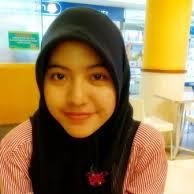 Gumpalan merah bernama Hati itu terlalu sempit jika harus didiami dua cinta..
