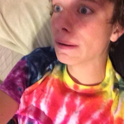 follow @griersarmy bc i gave u a free follow