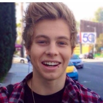 MAIN ACC @5saucexlife