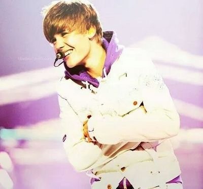 Four girls in search of their dream. Thank you for teaching us to believe @justinbieber ♥ @shastmylife @sofipcortees @florrfrancani @ellamesalva ♥