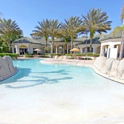 Stunning 3 bed 2 bath penthouse condo 10 minutes drive from Disney World.
